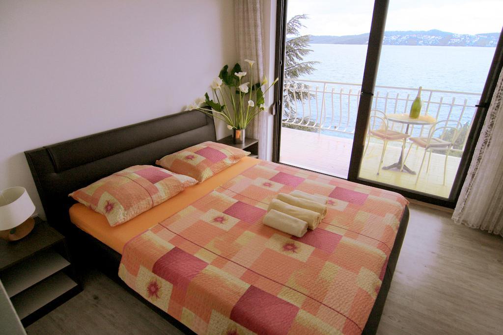 Apartments Marta Trogir Szoba fotó