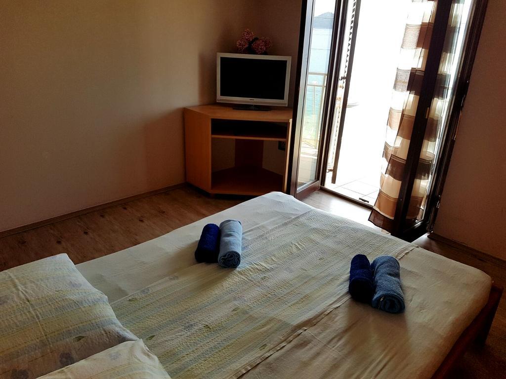 Apartments Marta Trogir Kültér fotó